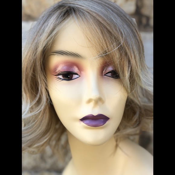Blonde rooted layers shoulder length wig main image 4